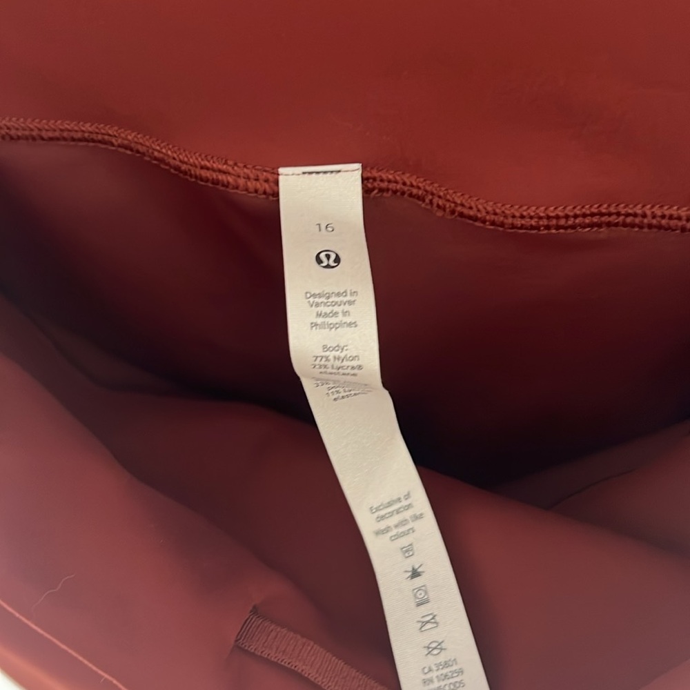 NWOT / Lululemon Wunder Train High-Rise Tight 25" - Picture 8 of 9